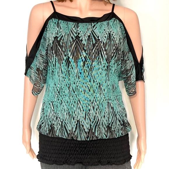 Suzy Shier Tops - ❌SOLD❌SM•SUZY SHIER•BATWING BLOUSE•